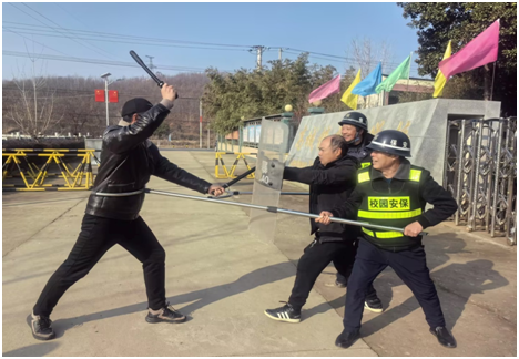 �߳��(zh��n)���ČWУ�_չ��С��Ԫ���ַ�������(zh��n)�ݾ�