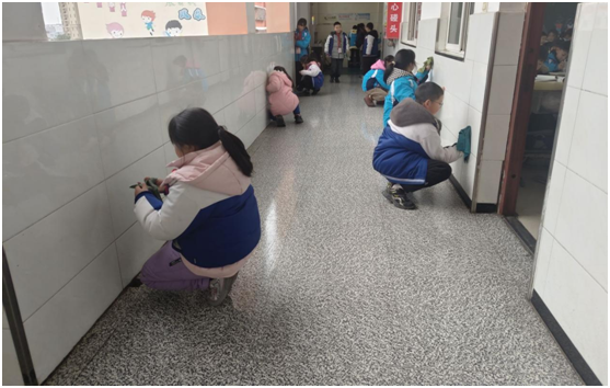 ���ӵ�һС�W(xu��)��(chu��ng)�Ą�(chu��ng)�l(w��i)���������ߌ�