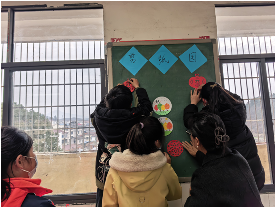 �����(zh��n)��һС�W(xu��)�_չ�������Ҿ�����