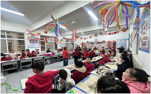 ����(y��u)���I�̭h(hu��n)���������^(q��)�F��W(xu��)У�_չ���cԪ�� ӭ�´����༉(li��n)�g���