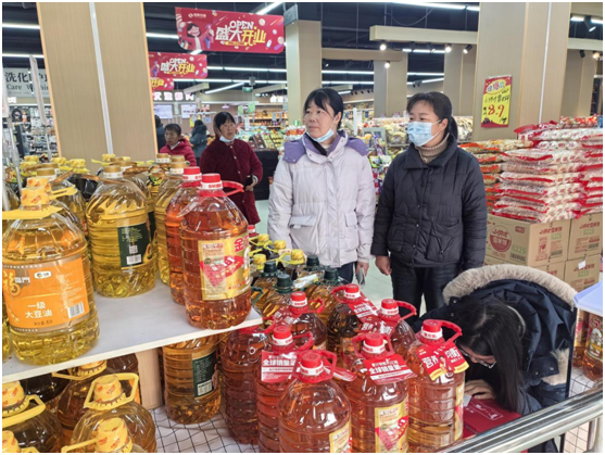 �S�h�����(zh��n)�ڶ�С�W(xu��)��ʳ�O(ji��n)��ί�T�����_���(xi��ng)�������h