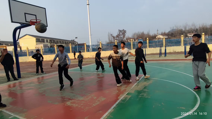 ����(zh��n)���ČW(xu��)У�������F(tu��n)�`���A �옷(l��)��������L(zh��ng)