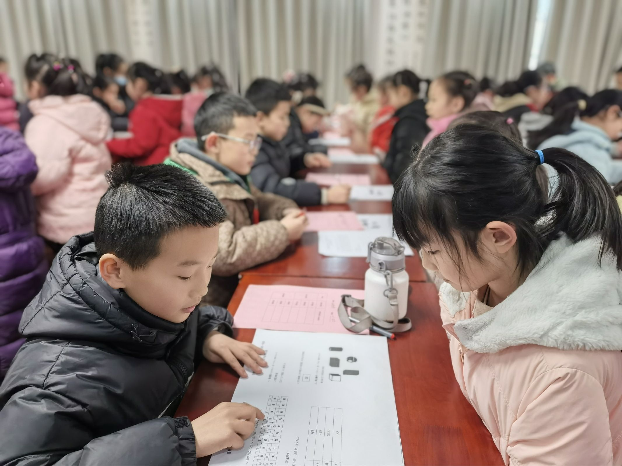 ����(y��u)���I(y��ng)�̭h(hu��n)���������^(q��)�F��(sh��)�W(xu��)У�_(k��i)չһ�����꼉(j��)�W(xu��)�����B(y��ng)�O(ji��n)�y(c��)���(d��ng)