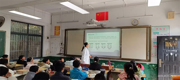 �����(zh��n)���ČW(xu��)У(li��n)���(zh��n)�l(w��i)��Ժ�_չ�l(w��i)������֪�R�v��