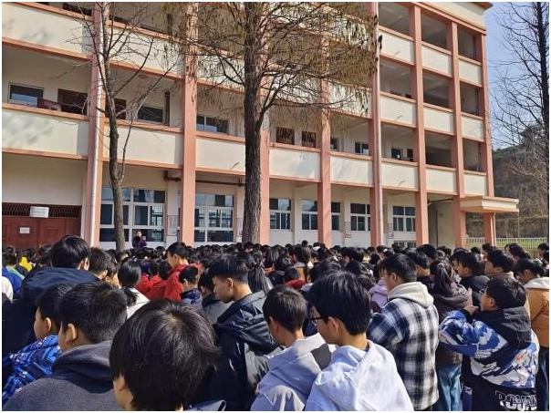 С���(zh��n)ˇ�֌WУ���꼉�M�_չ�W��˼�����