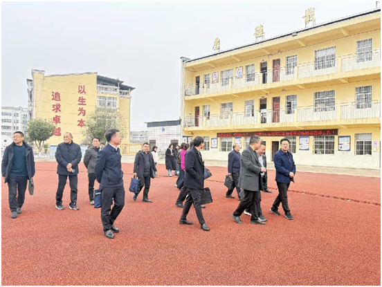 �L���(zh��n)���ČW(xu��)Уӭ����ɽ�h����ͬ�ʿ���ָ��(d��o)��x����